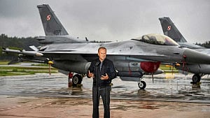 Poland scrambles jets as Russia attacks Ukraine