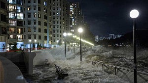 Typhoon Ragasa kills 17 in Taiwan
