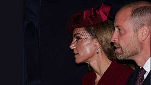 Royals visit town mourning slain girls