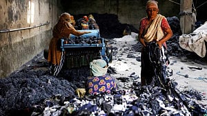 Bangladesh textiles turn to tech to curb waste
