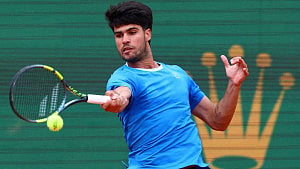 Injury forces Alcaraz’s exit from French Open