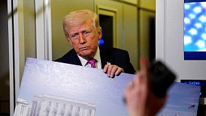 Court pauses Trump ballroom project