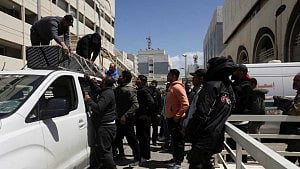 Beirut families identify mangled bodies