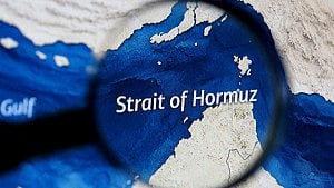 Hormuz closure splits Middle East oil fortunes