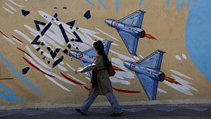 US to work with Iran, review sanctions: Trump