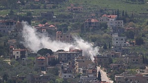 Israel hits Lebanon border town before US talks