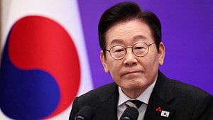 Lee to seek big boost in economic ties in summit with Modi