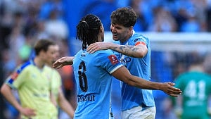 City reach fourth straight FA Cup final