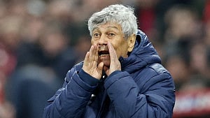 Lucescu leaves role as Romania coach
