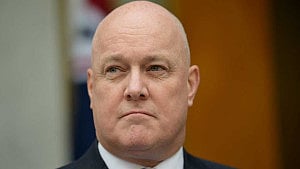 New Zealand PM survives vote of confidence