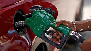 India plans higher ethanol in vehicle fuel