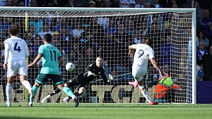 Wolves nearing Premier League relegation losing to Leeds
