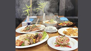 Radisson Blu Dhaka launches seafood, steak buffet