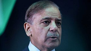 Shehbaz speaks with Iran's president