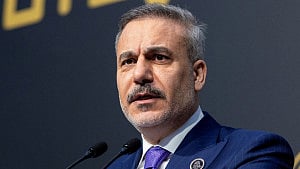 Turkey eyes role In Hormuz demining: minister