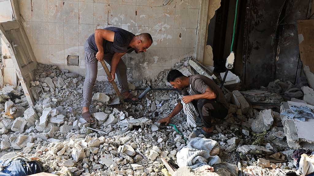Israeli strikes kill 18 in Gaza
