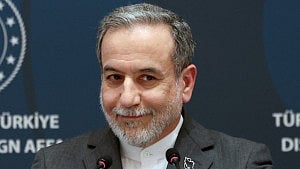 Diplomacy key to Iran-US deal, Tehran warns