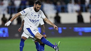Benzema scores hat-trick on Al-Hilal debut