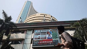 Indian shares set to open flat