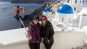 Europe loses hold on American tourists: survey