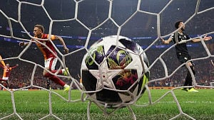 Galatasaray thrash Juventus 5-2