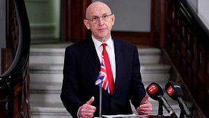 UK pledges $205mn to send US weapons to Ukraine