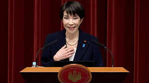 Japan PM talks up weak yen amid government action