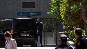 Norway king stable in hospital, needs monitoring: doctor