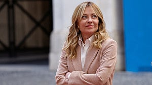 Meloni moves to allow naval blockades against migrants