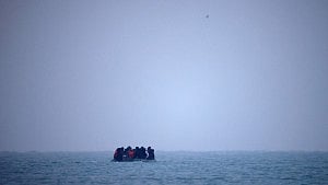 Report flags flaws in UK-France migrant deportations