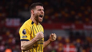 Milner breaks EPL appearance record