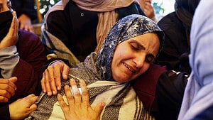 Israeli strikes kill 24 in Gaza