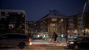 Snowstorm cuts power to 200,000 homes in Romania