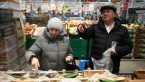 Cucumber turns symbol of Russia’s wartime price surge