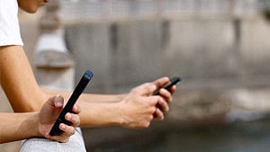 UK tells parents to check kids’ online activities