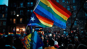 Trump administration removes rainbow flag from Stonewall monument