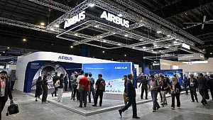 Supply chain chaos becomes aviation's 'new norm'