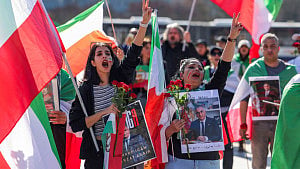 Anti-war protesters march on US, Israeli embassies in Athens