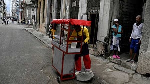 US steps up aid to Cuba while choking off fuel