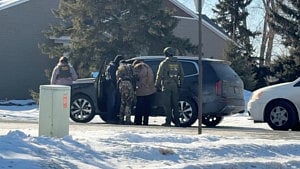 ICE cracks down on people who follow them in their cars