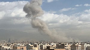 Oil majors and traders halt Hormuz shipments amid US-Iran conflict