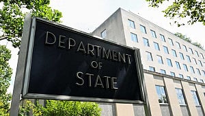 US pulling non-essential staff from embassy in Beirut