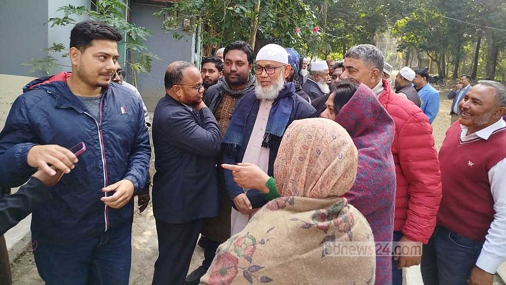  Jamaat candidate Abdul Khaleque Mondol campaigns in Satkhira-2.