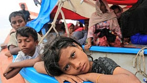 US judge extends protections for Myanmar migrants