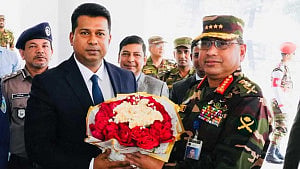 Army chief assures full cooperation for election