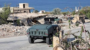 Lebanon army takes south, Israel urges Hezbollah disarmament