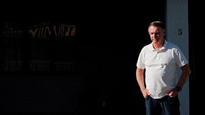Bolsonaro awaits court approval to go to hospital