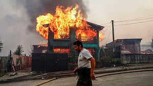 Chile wildfires kill at least 18