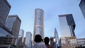 China's population falls for a 4th straight year