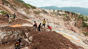 Mexico searches for four after Sinaloa mine collapse